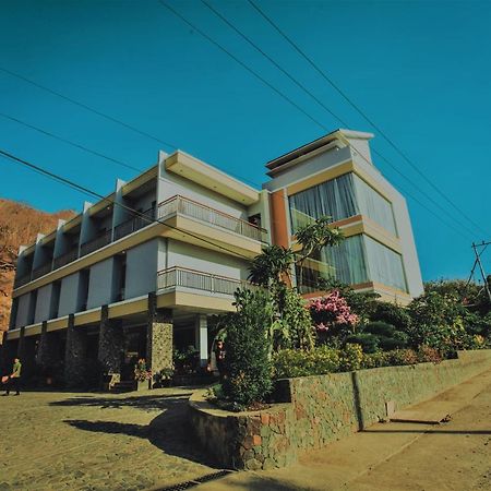 Kalton Hotel ลาบวนบาโจ ภายนอก รูปภาพ
