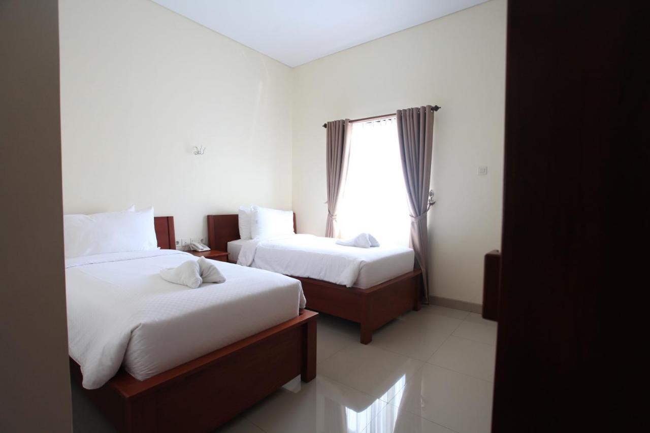 Kalton Hotel ลาบวนบาโจ ภายนอก รูปภาพ