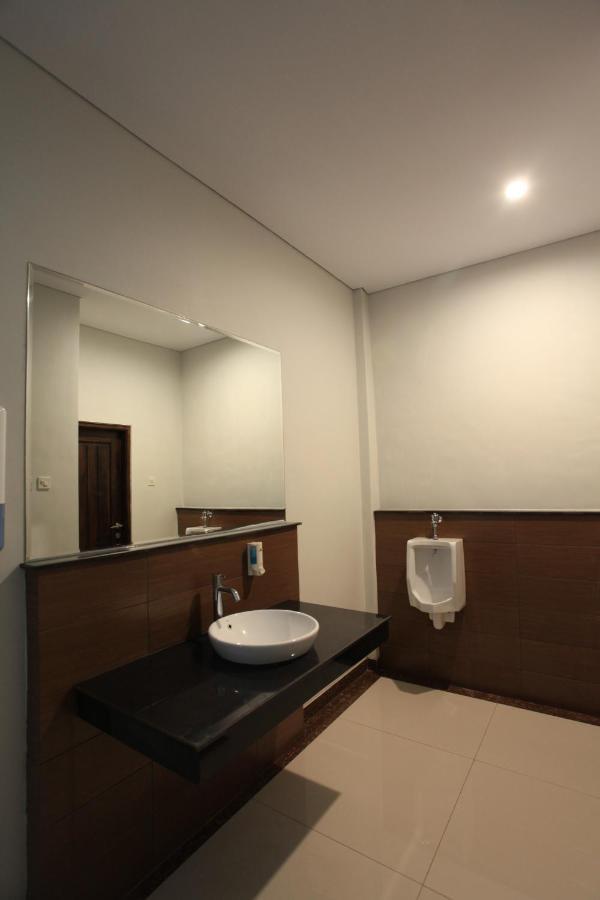 Kalton Hotel ลาบวนบาโจ ภายนอก รูปภาพ