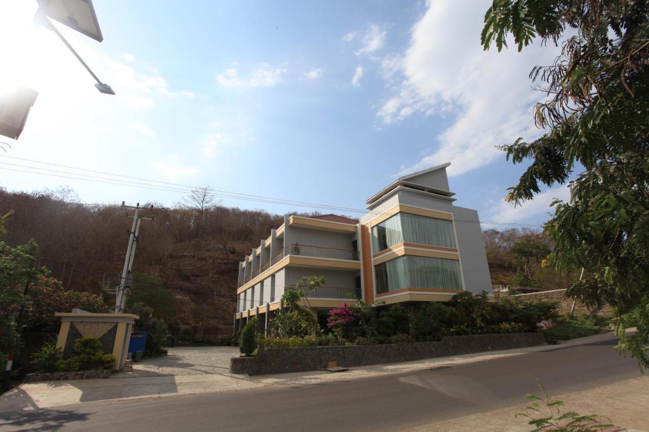 Kalton Hotel ลาบวนบาโจ ภายนอก รูปภาพ