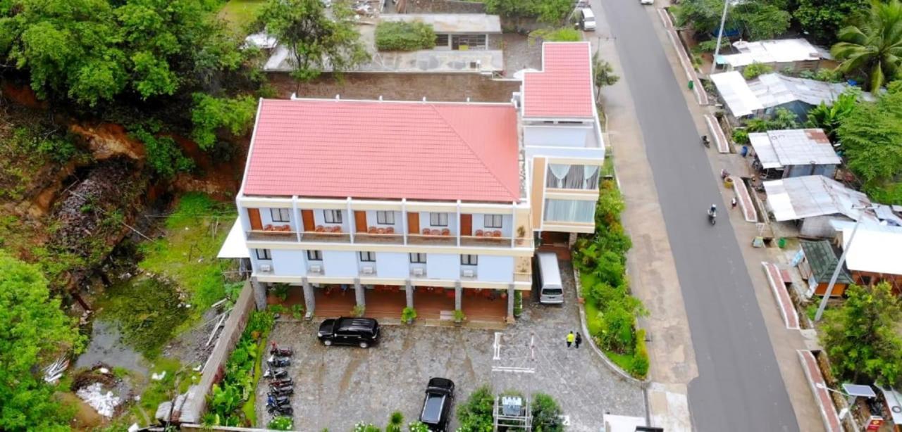 Kalton Hotel ลาบวนบาโจ ภายนอก รูปภาพ